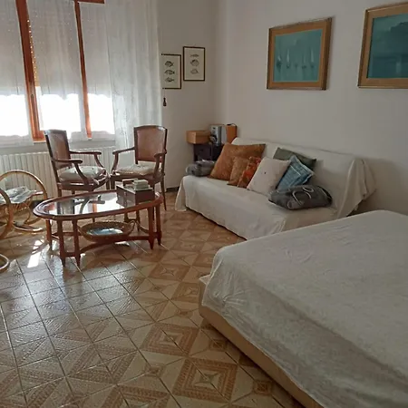 Lägenhet Alghero, Casa Di Roberto *
