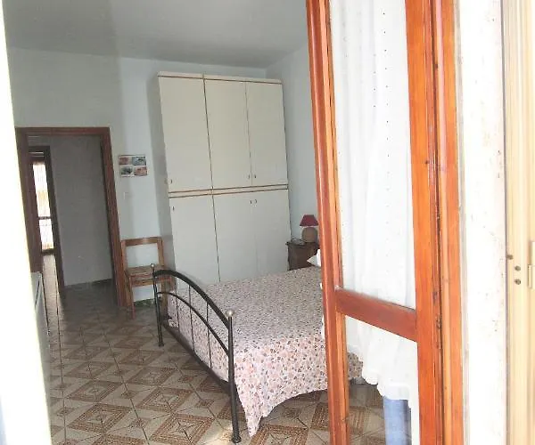 Alghero, Casa Di Roberto 阿尔盖罗