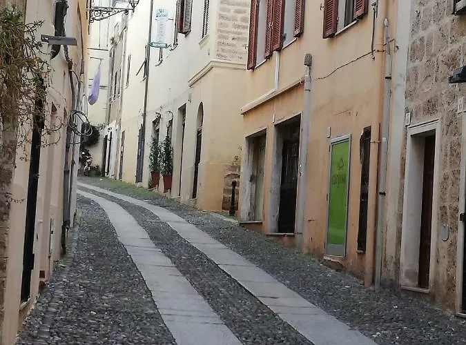 Alghero, Casa Di Roberto